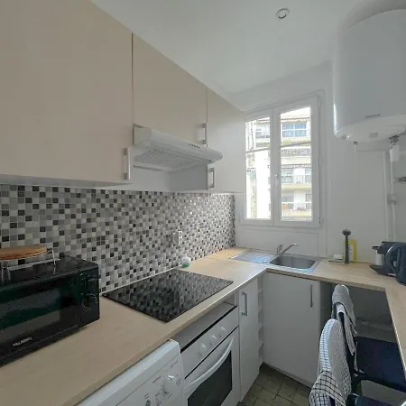 Immeuble Daumesnil Hotel *
