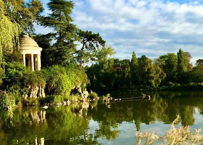 In Elegant 3-bedroom Near Bois De Vincennes Casa de Férias